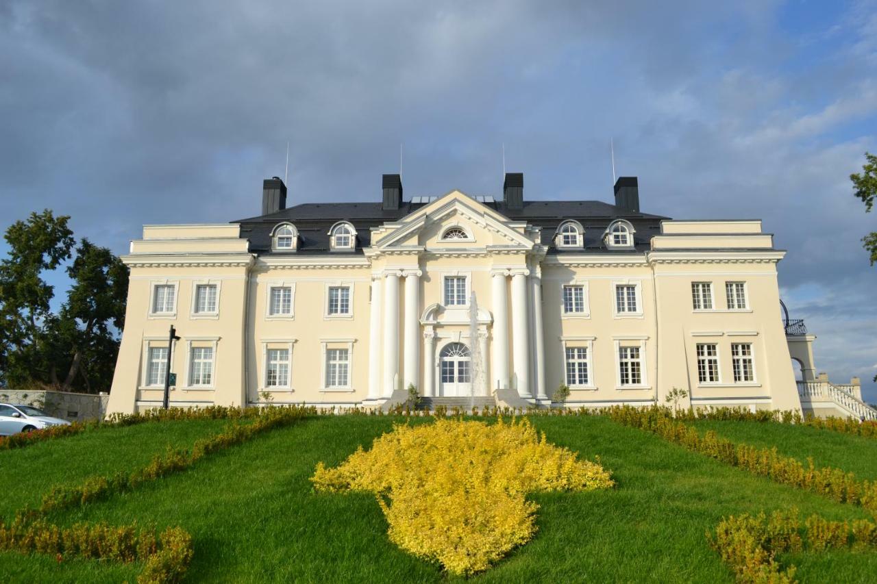 Palac Komierowo Sępólno Krajeńskie 外观 照片
