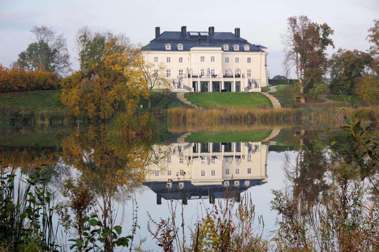 Palac Komierowo Sępólno Krajeńskie 外观 照片