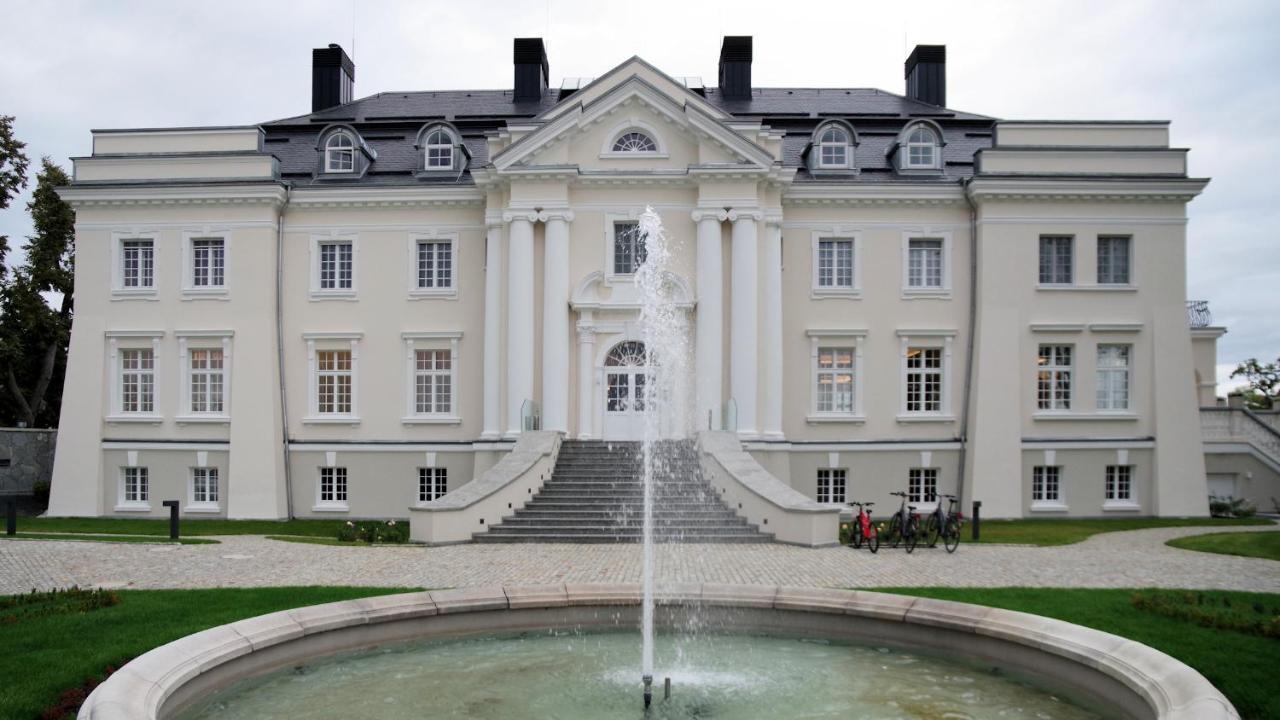 Palac Komierowo Sępólno Krajeńskie 外观 照片